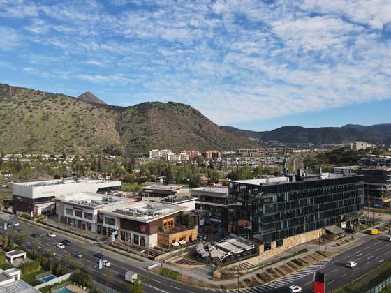 Mall Vivo Los Trapenses - AUD - Lo Barnechea, Chile
